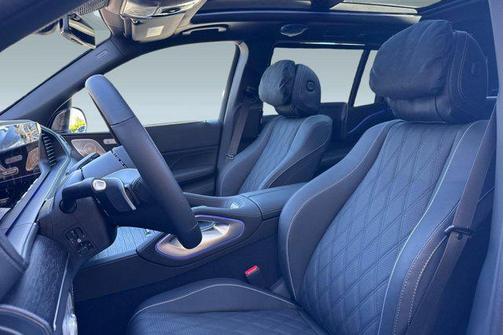 Cirrus Silver Metallic 2026 Mercedes-Benz Maybach GLS 600 4MATIC