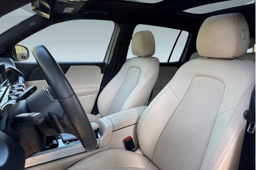 2023 Mercedes-Benz EQB 300 4MATIC