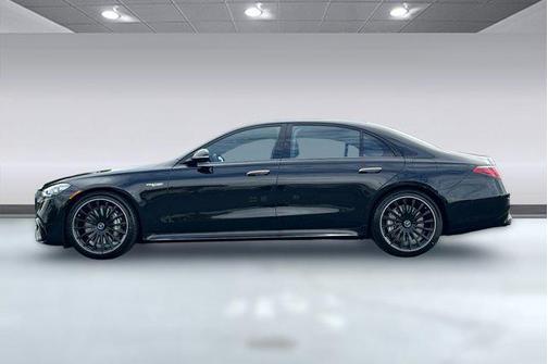 Obsidian Black Metallic 2026 Mercedes-Benz AMG S 63 E 4MATIC