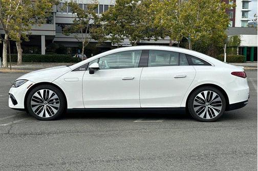 2026 Mercedes-Benz EQE 320+ 320+