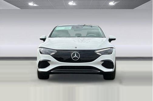 2026 Mercedes-Benz EQE 320+ 320+