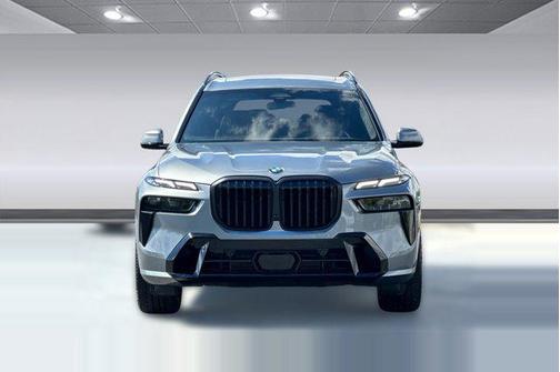 Skyscraper Grey Metallic 2024 BMW X7 xDrive40i