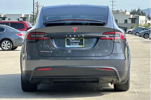2018 Tesla Model X 75D