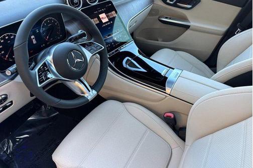 Polar White 2026 Mercedes-Benz GLC 300 4MATIC