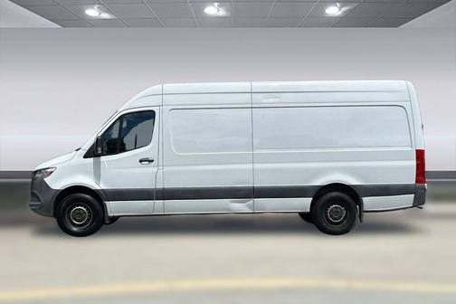 Arctic White 2021 Mercedes-Benz Sprinter 2500 High Roof