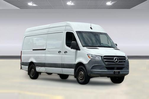 Arctic White 2021 Mercedes-Benz Sprinter 2500 High Roof
