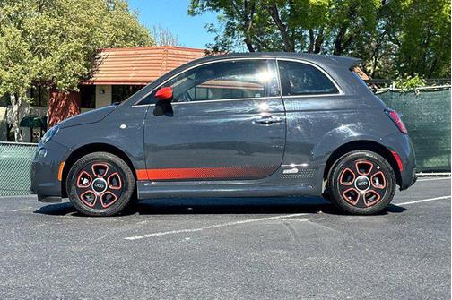 2018 FIAT 500e Battery Electric