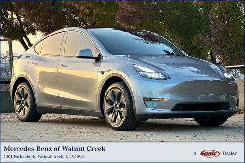 2024 Tesla Model Y Long Range Dual Motor All-Wheel Drive