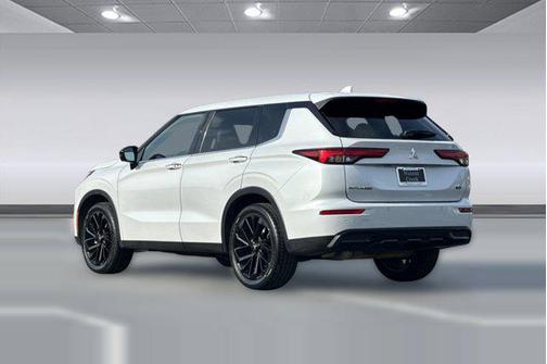 2023 Mitsubishi Outlander SE 2.5 2WD