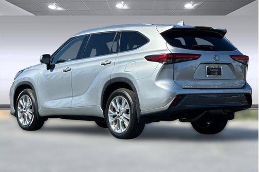 2022 Toyota Highlander Limited