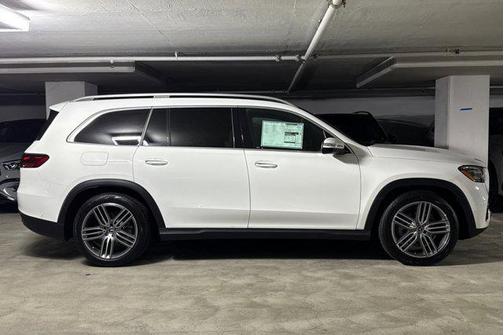2025 Mercedes-Benz GLS 450 4MATIC