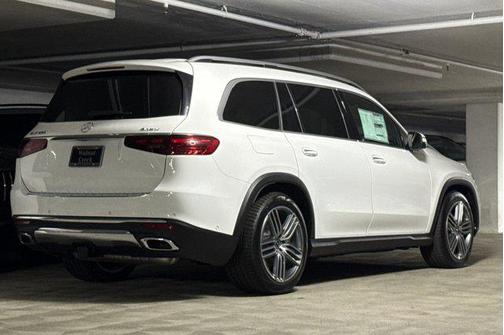 2025 Mercedes-Benz GLS 450 4MATIC