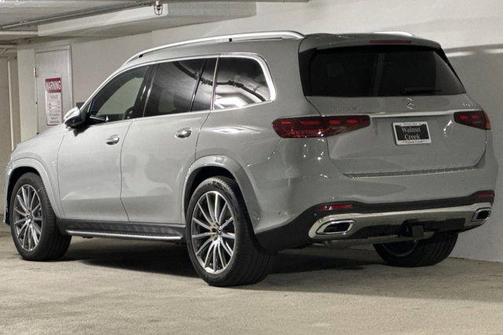 2025 Mercedes-Benz GLS 450 4MATIC