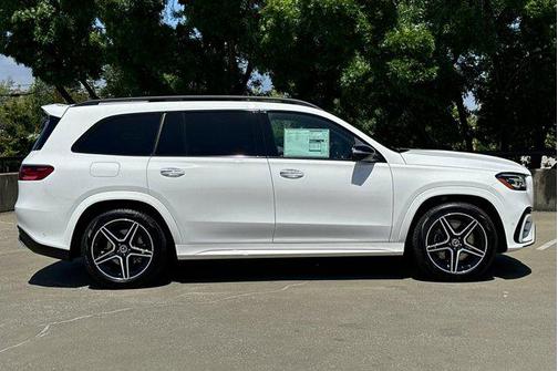 2025 Mercedes-Benz GLS 450 4MATIC