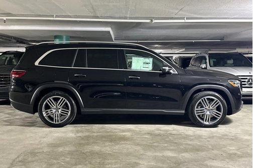 2025 Mercedes-Benz GLS 450 4MATIC