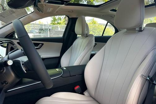 Polar White 2027 Mercedes-Benz E-Class E 350