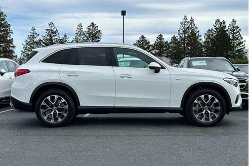 2025 Mercedes-Benz GLC 350e Base