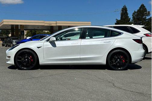 2020 Tesla Model 3 Performance