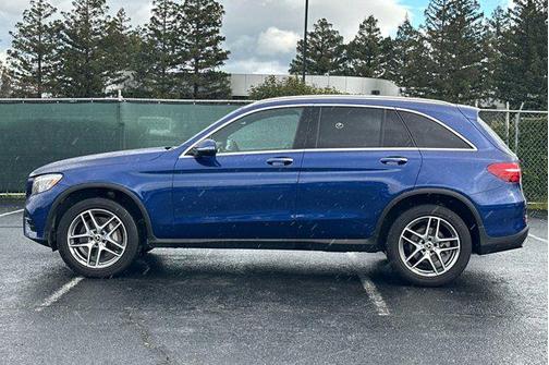 2017 Mercedes-Benz GLC 300 4MATIC
