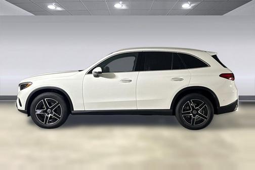 Polar White 2026 Mercedes-Benz GLC 300 4MATIC