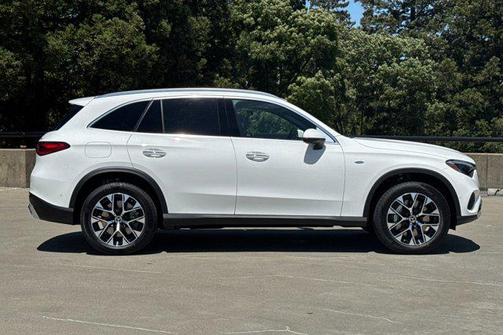 2025 Mercedes-Benz GLC 350e Base