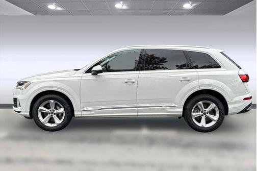 2024 Audi Q7 45 Premium Plus