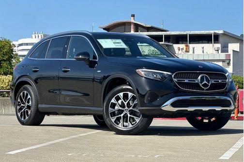 2025 Mercedes-Benz GLC 350e Base