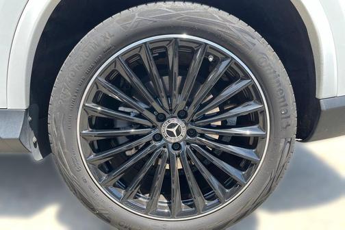 Polar White 2023 Mercedes-Benz GLC 300 Base