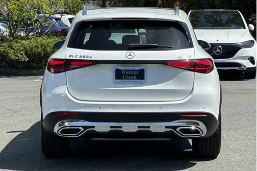 2025 Mercedes-Benz GLC 350e Base