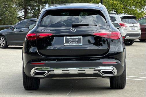2025 Mercedes-Benz GLC 350e Base