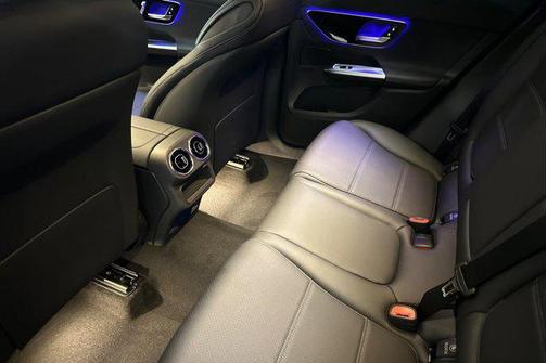 2025 Mercedes-Benz GLC 350e Base
