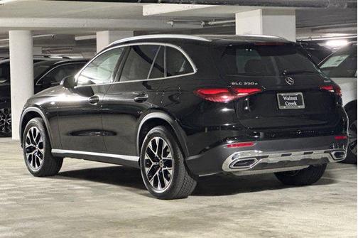 2025 Mercedes-Benz GLC 350e Base