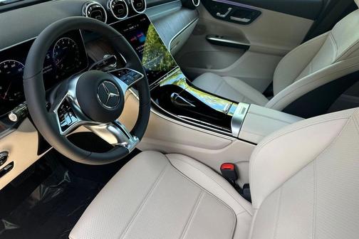 Polar White 2026 Mercedes-Benz GLC 300 4MATIC