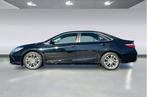 2016 Toyota Camry Hybrid SE