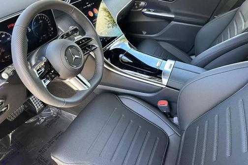 Polar White 2026 Mercedes-Benz GLC 350e Base