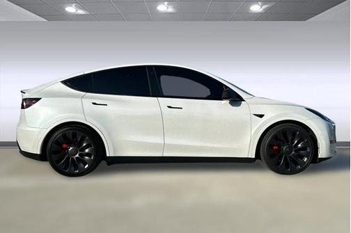 2022 Tesla Model Y Performance Dual Motor All-Wheel Drive