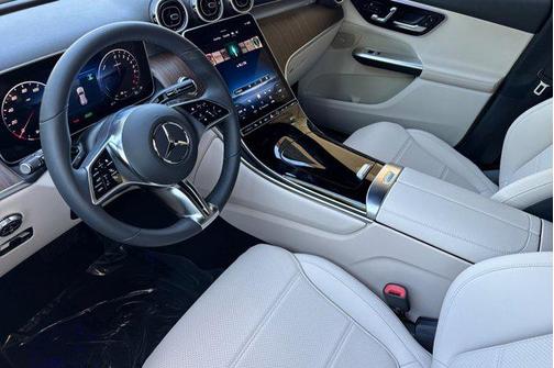 2025 Mercedes-Benz GLC 350e Base