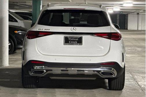 2025 Mercedes-Benz GLC 300 Base