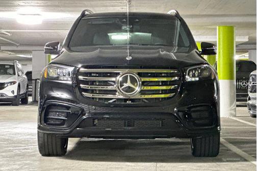 2025 Mercedes-Benz GLS 450 4MATIC