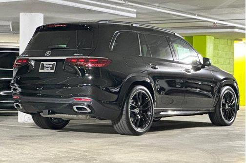 2025 Mercedes-Benz GLS 450 4MATIC