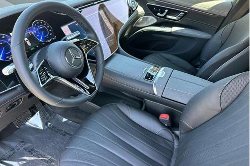 2026 Mercedes-Benz EQS 400 400