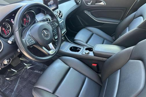 Polar White 2020 Mercedes-Benz GLA 250 4MATIC