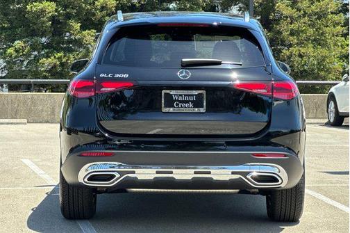 2025 Mercedes-Benz GLC 300 Base