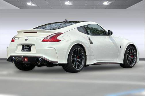 2019 Nissan 370Z NISMO