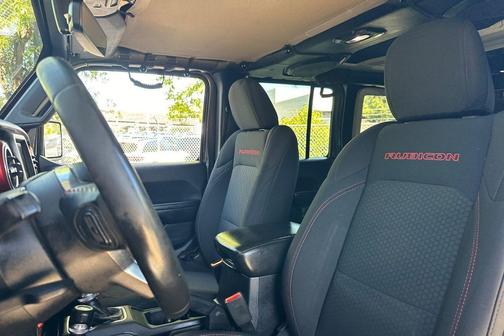 Granite Crystal Metallic Clearcoat 2018 Jeep Wrangler Unlimited Rubicon