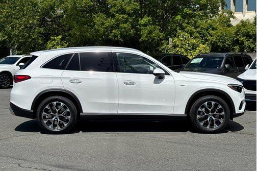 2025 Mercedes-Benz GLC 350e Base