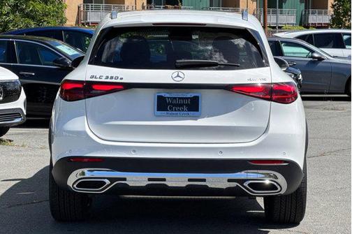 2025 Mercedes-Benz GLC 350e Base