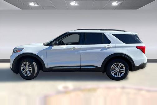 Oxford White 2020 Ford Explorer XLT