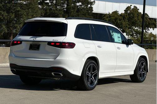 2025 Mercedes-Benz GLS 450 4MATIC