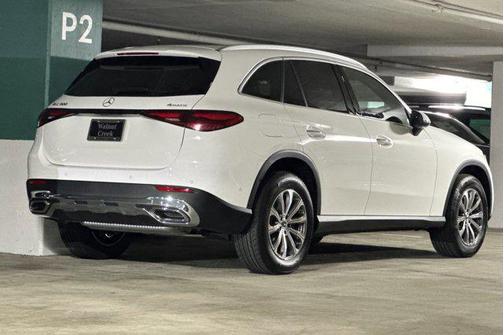 2026 Mercedes-Benz GLC 300 4MATIC